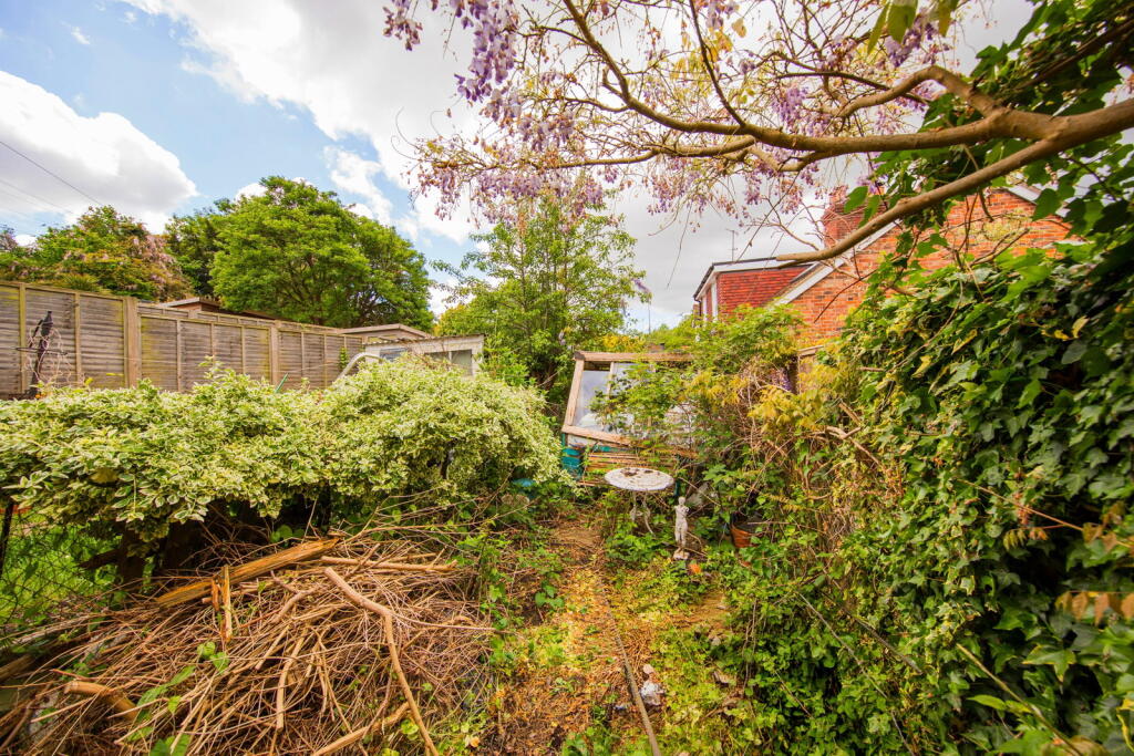 Holden Corner, Southborough photo 4