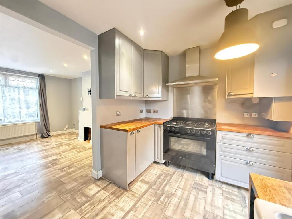 House in Romford - View 4