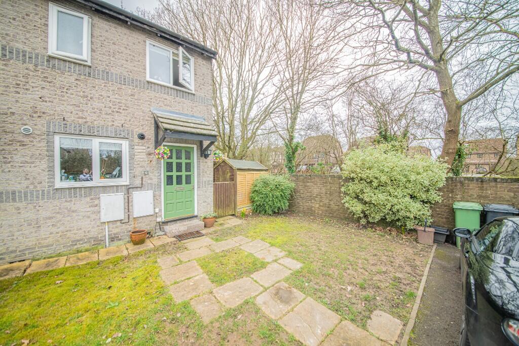 Main image of property: Rosebay Close, Horton Heath, Eastleigh, SO50
