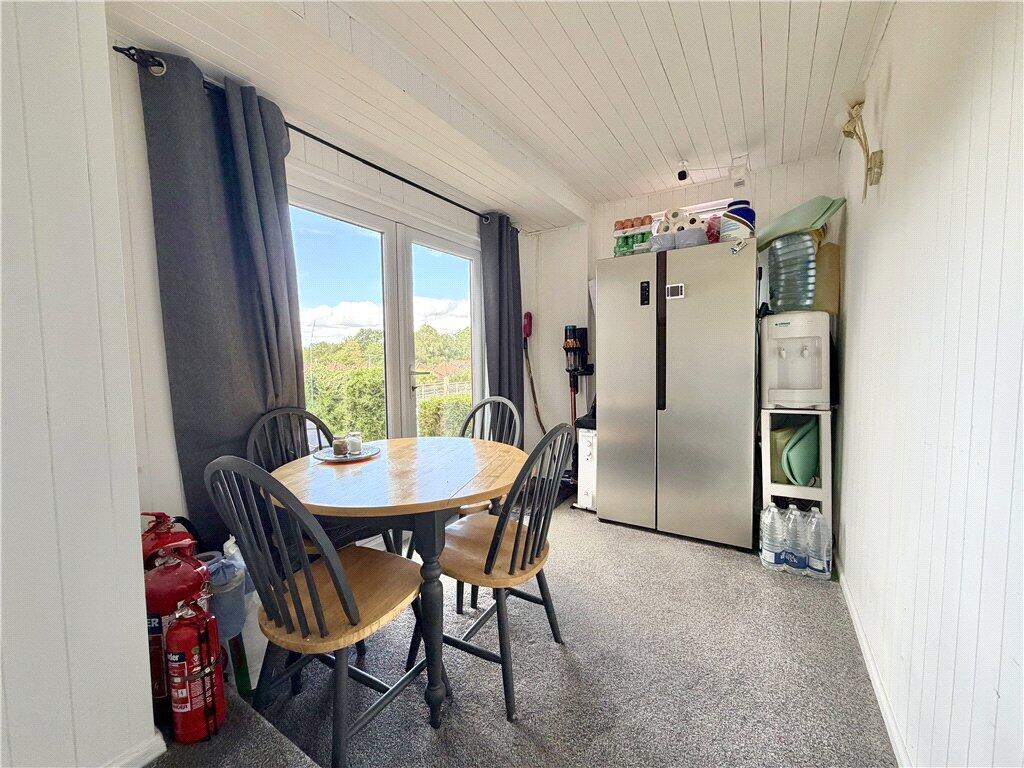 Apartment in Southampton - More