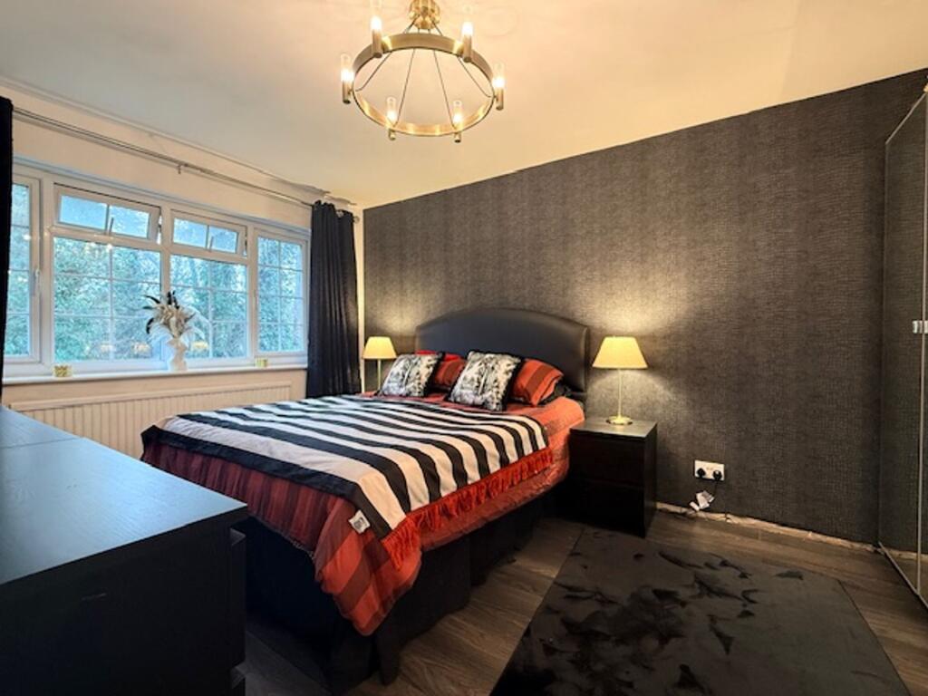 137, Bryncyn, Cardiff, CF23 photo 4