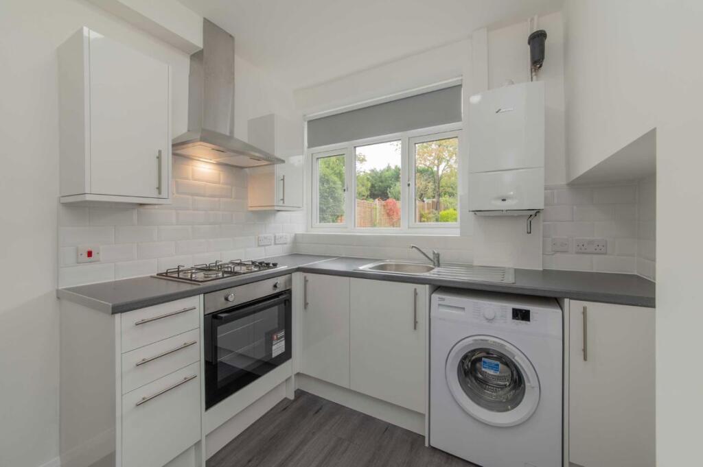 House in Harrow - View 3