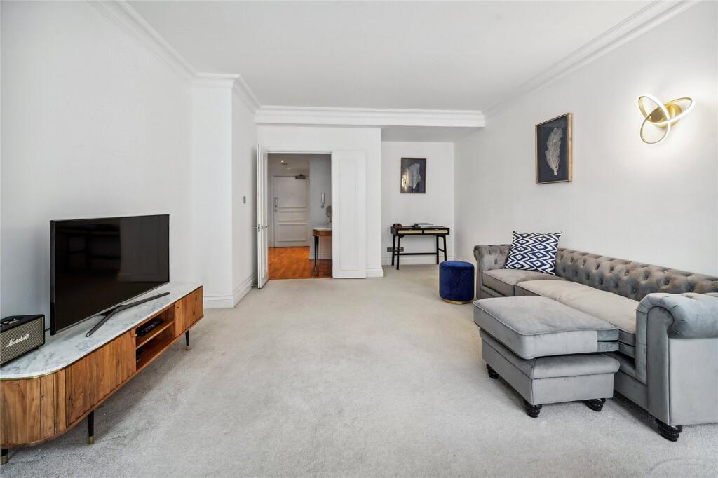 Apartment in London - View 5