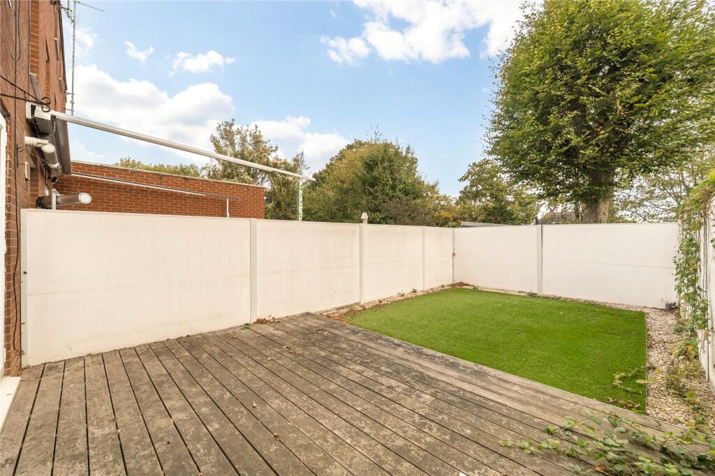 House in London - View 5