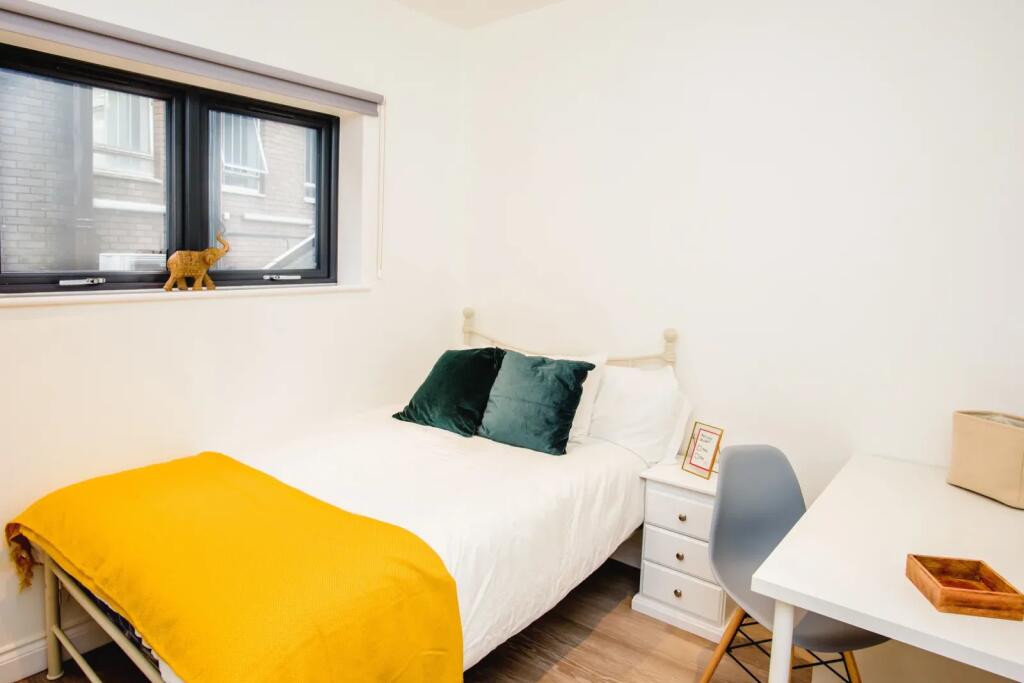 Apartment in Nottingham - More