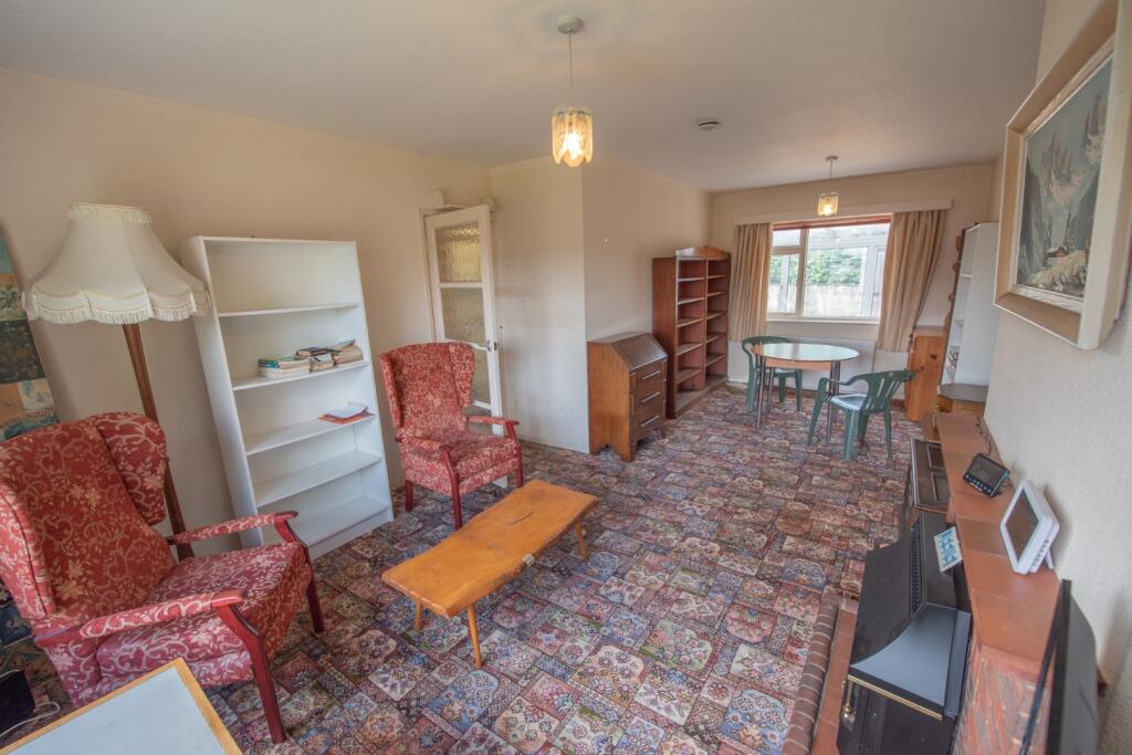 14  Green Close,  Eastburn BD20 8UX photo 4