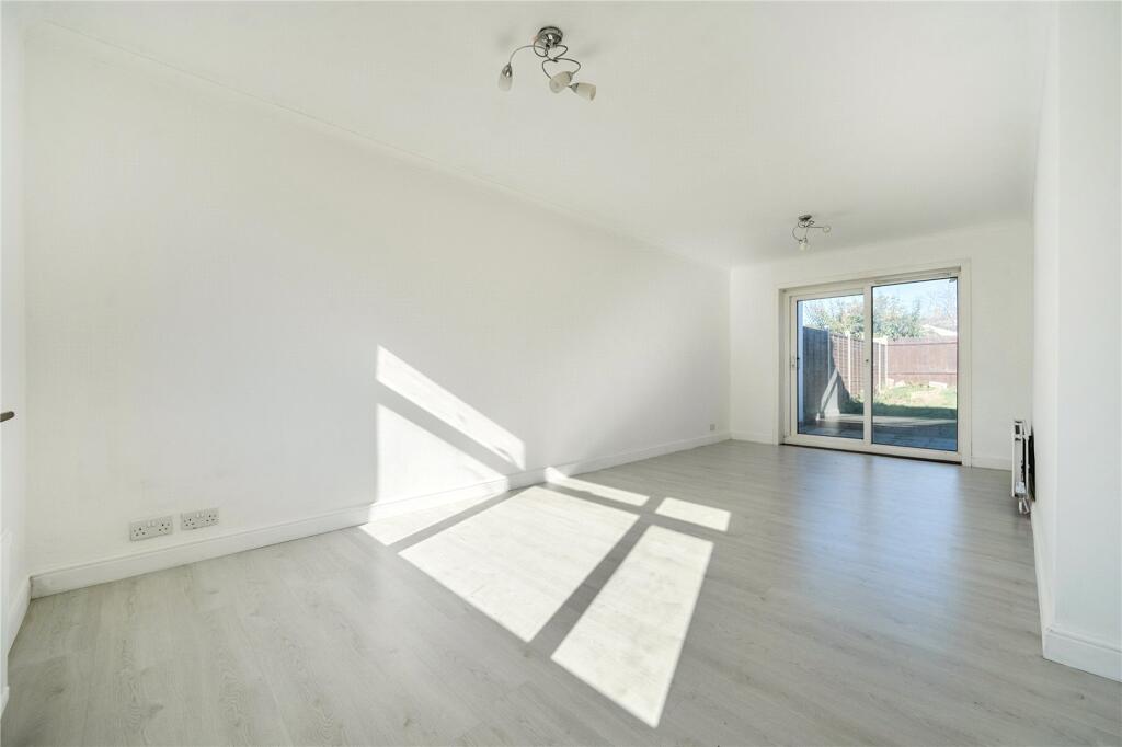 House in Slough - View 5
