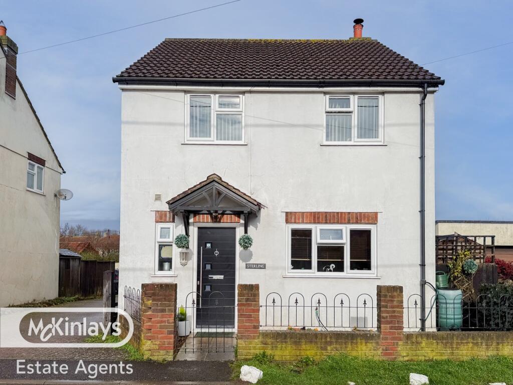 Main image of property: Modern 3 bedroom Detached Home with Garden & Parking in Middlezoy