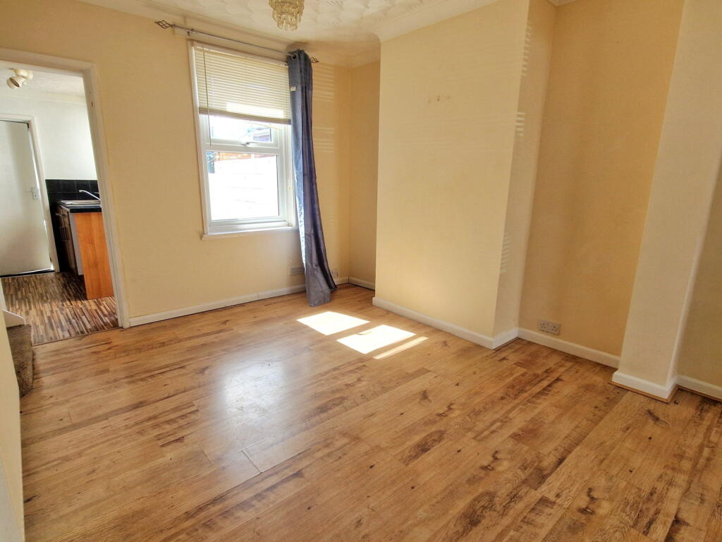 House in Gosport, Hampshire - View 4