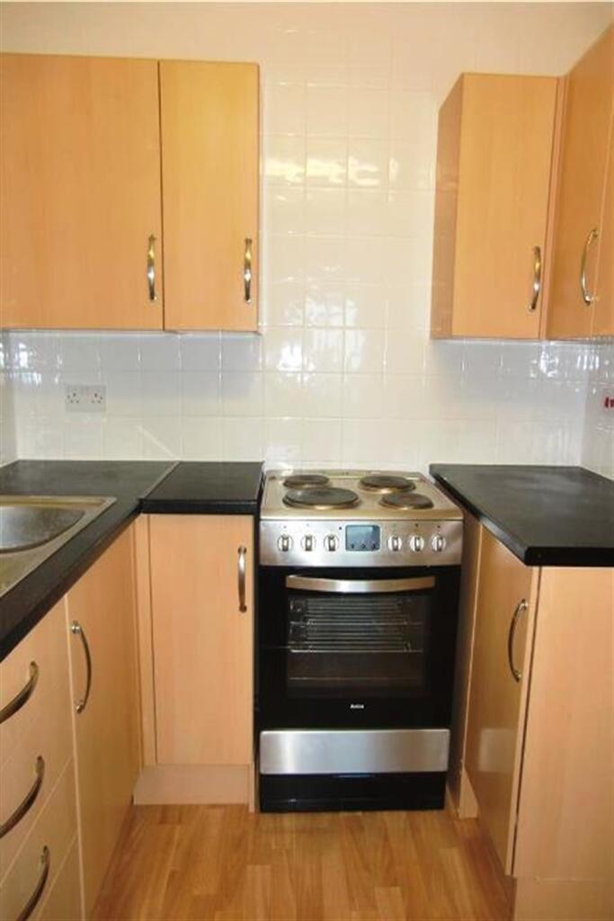Apartment in Eastbourne, East Sussex - View 5