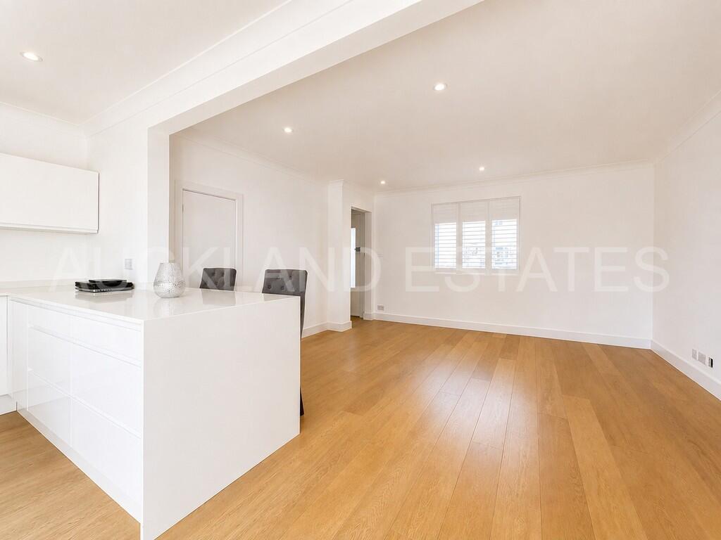 House in Enfield - More