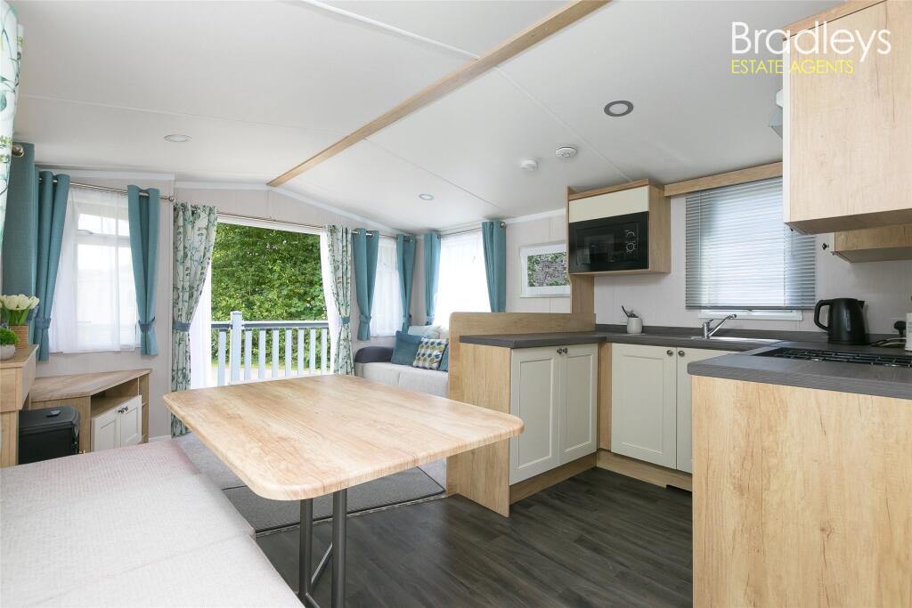 House in Truro - View 4