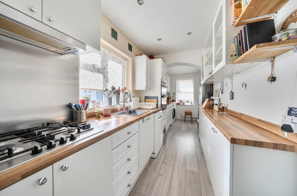 House in Luton - More