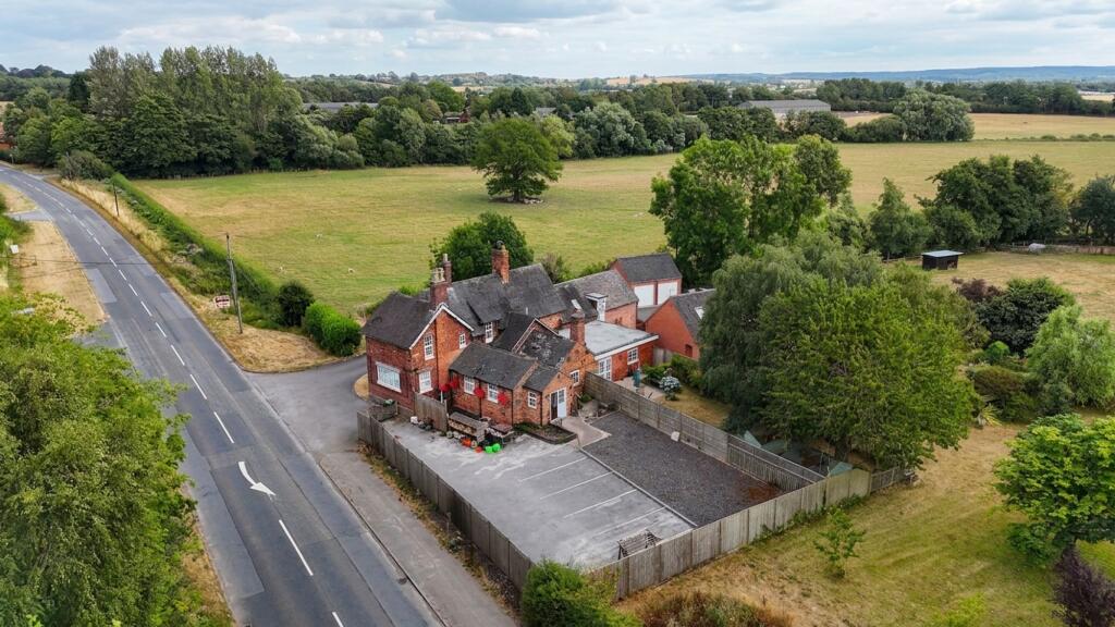 House in Stafford, Gayton - View 4