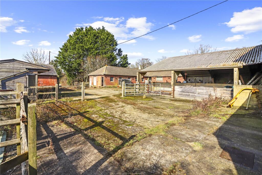 Hempstead Lane, Uckfield, East Sussex, TN22 photo 4