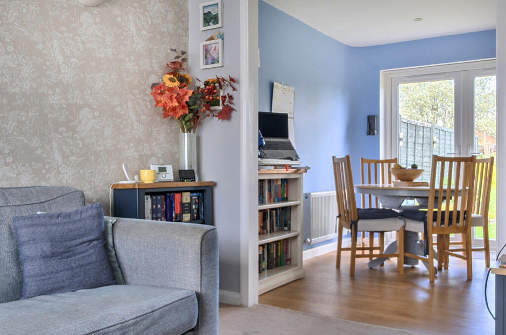 House in Stoke Mandeville, Buckinghamshire - View 4