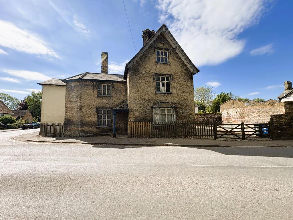 Main image of property: 6 High Street, Bassingbourn, Royston, Cambridgeshire SG8 5NF