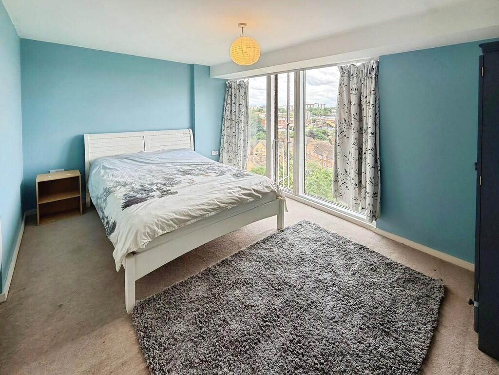 Saxton, The Avenue - More