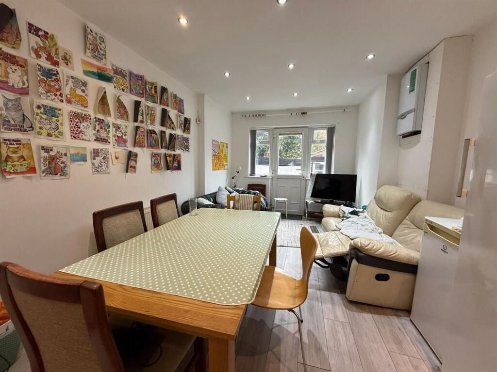 House in Manchester - More