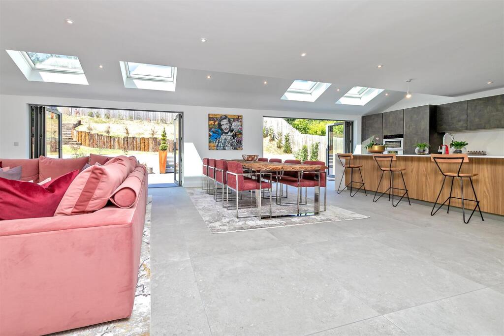 Additional image 3 of St. Albans Road, Sandridge