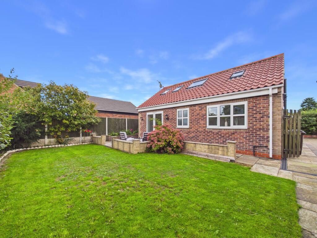 House in Wakefield - View 4