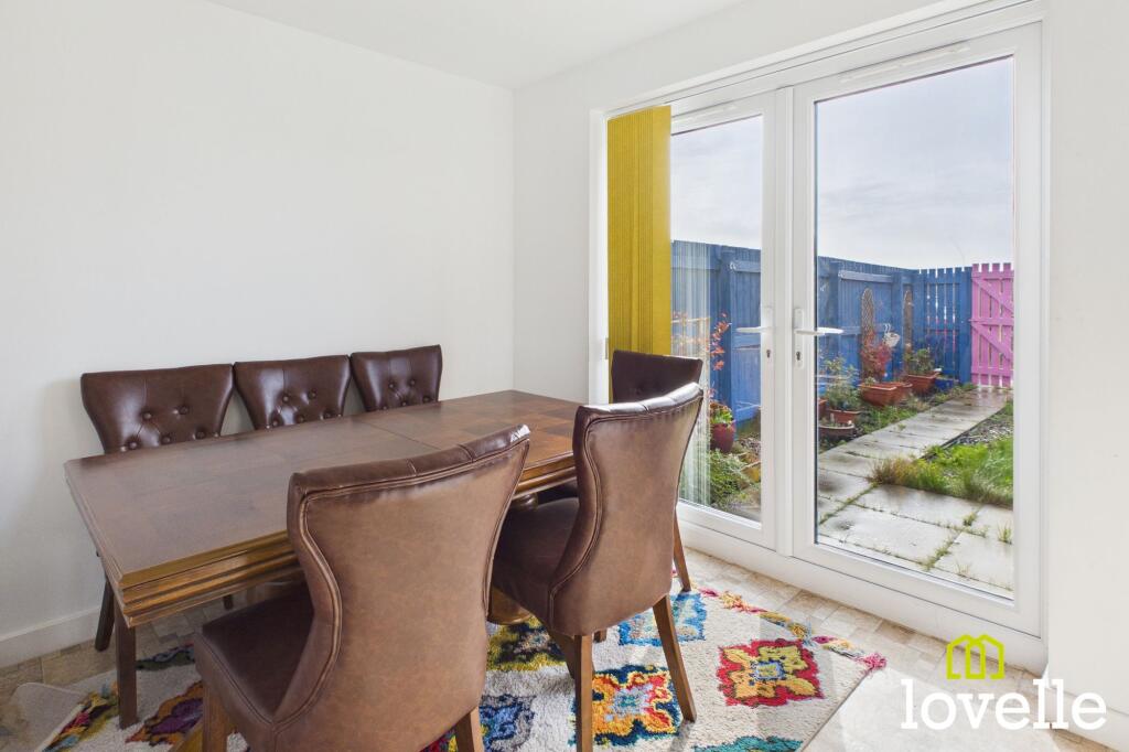 House in Hull - View 3
