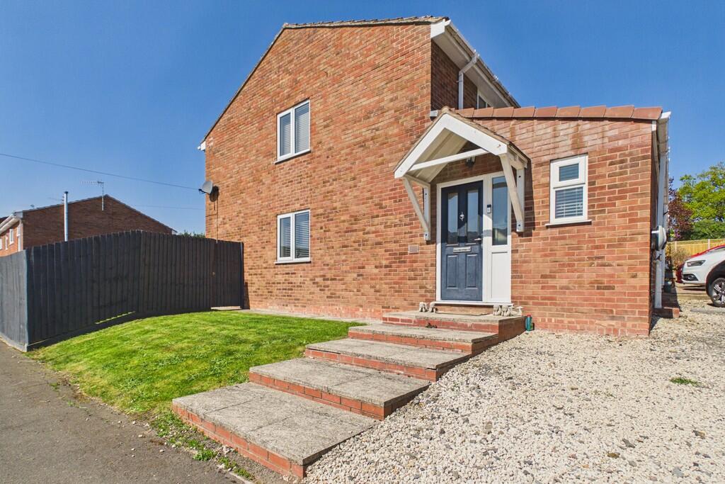 Main image of property: Hales Close, Snitterfield, Stratford Upon Avon