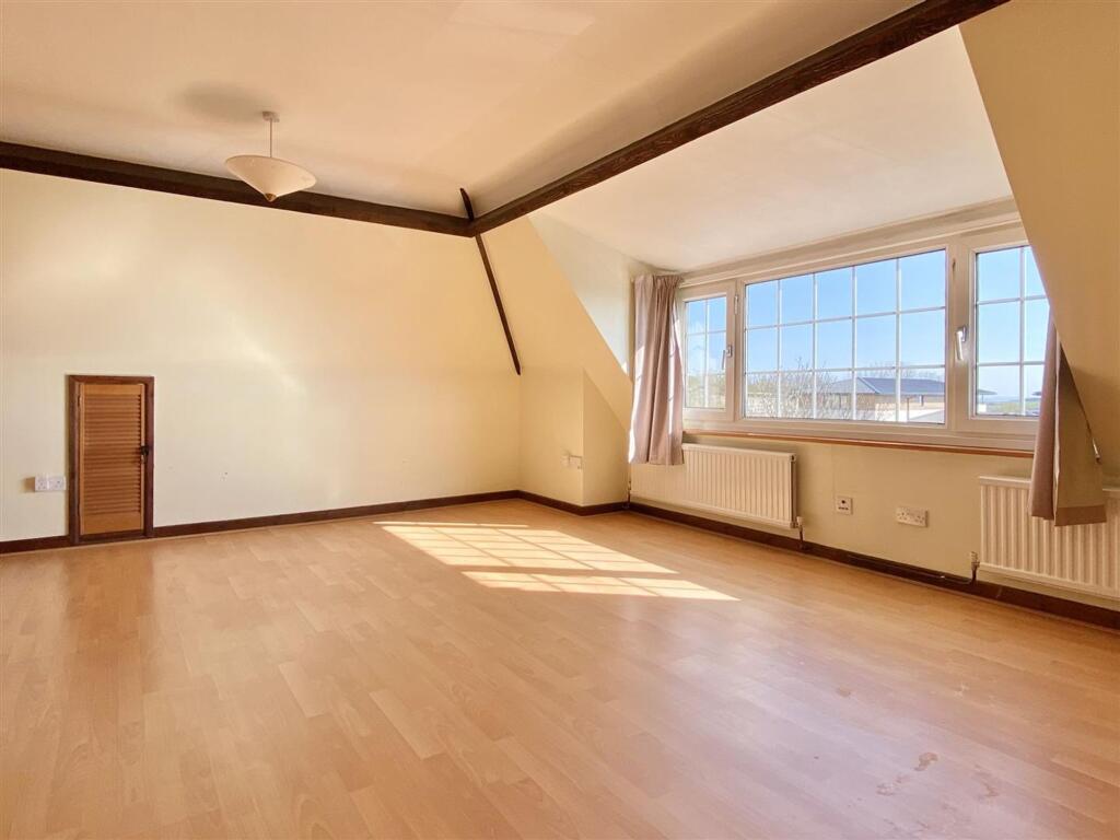 House in Dorchester - View 4
