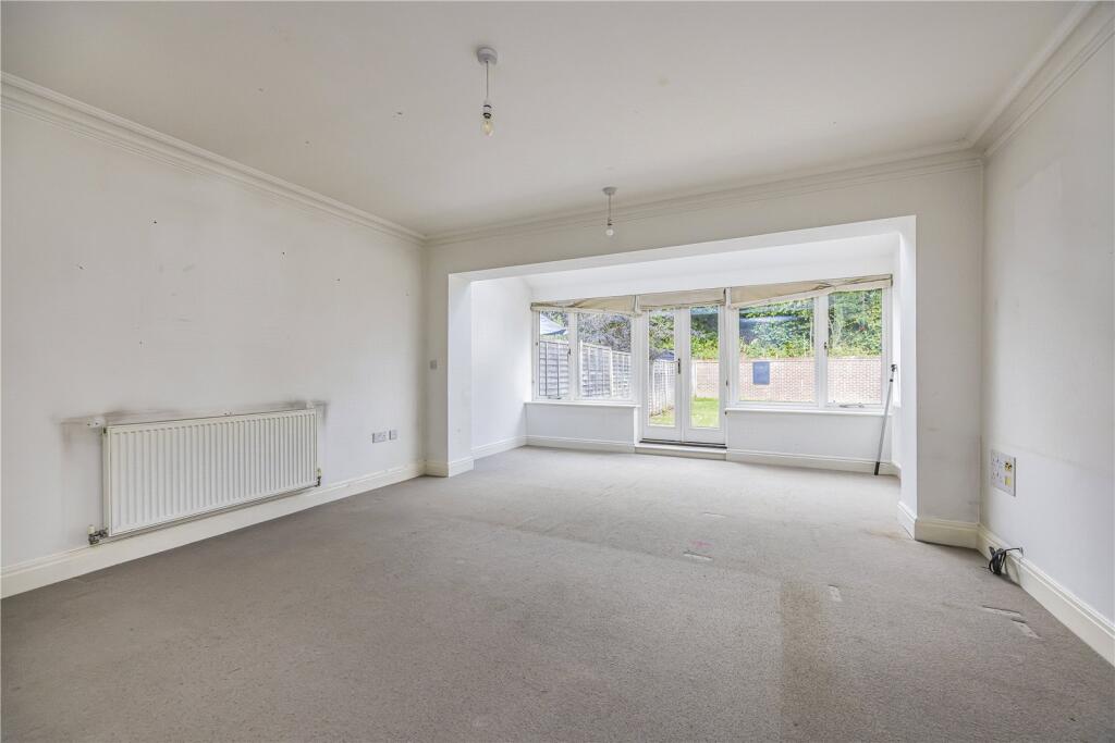 House in Chichester, Westhampnett - View 2