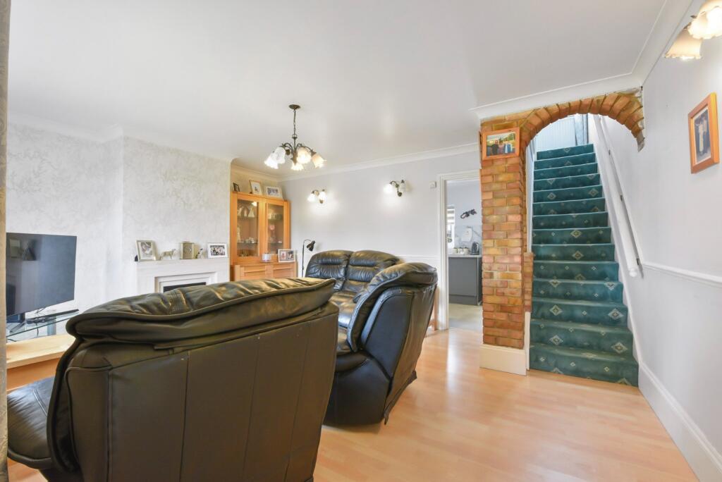 House in Dartford, Stone - View 3
