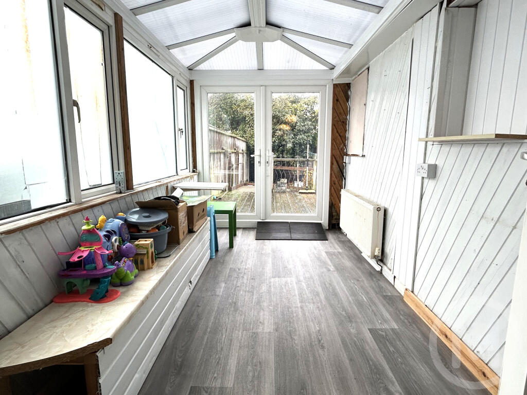 Bryning Avenue, Bispham photo 3
