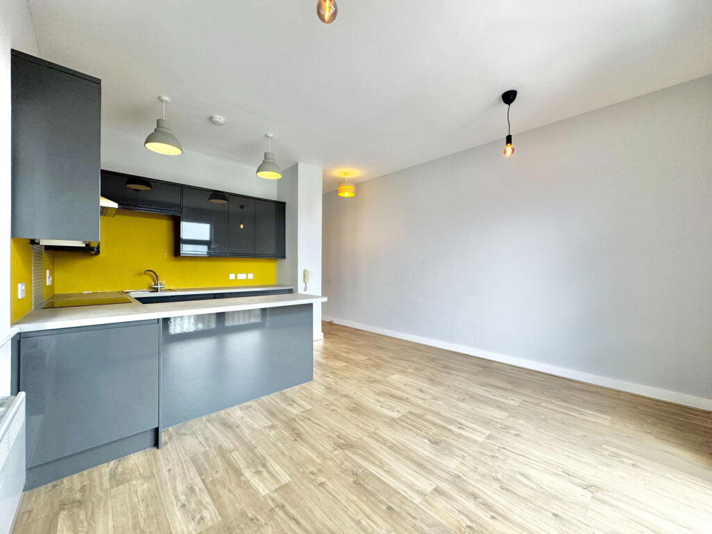 Paget Road, Barry photo 2