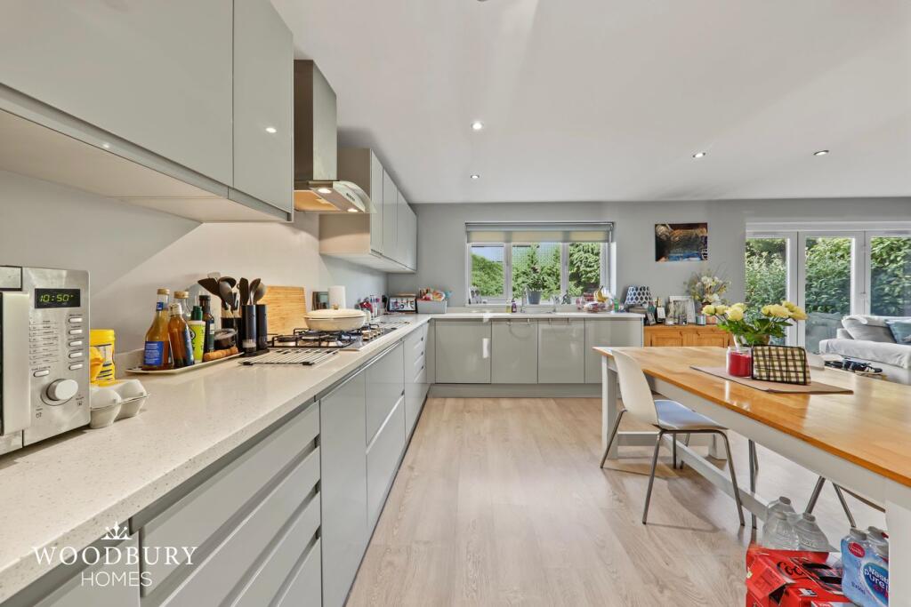 House in Romford - View 3