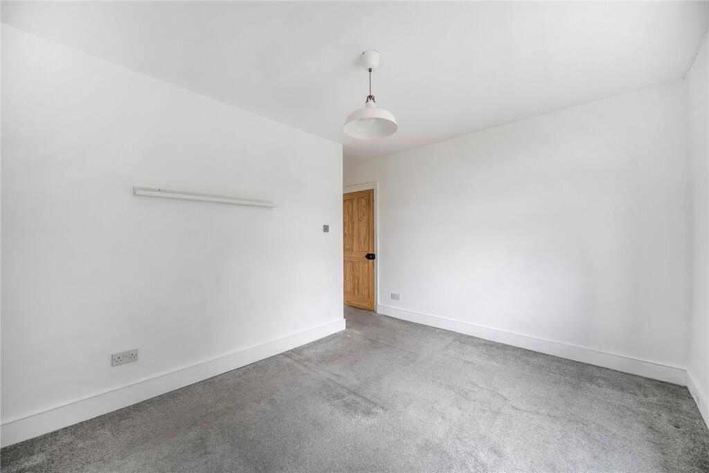 Apartment in London, Leyton - View 4