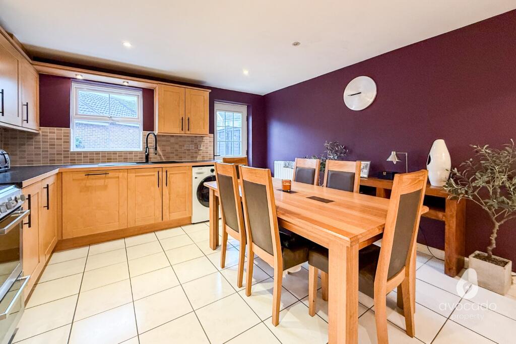 Beatty Rise, Spencers Wood, RG7 photo 4