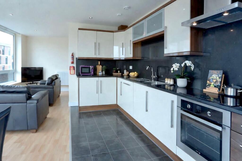Apartment in Sheffield - More