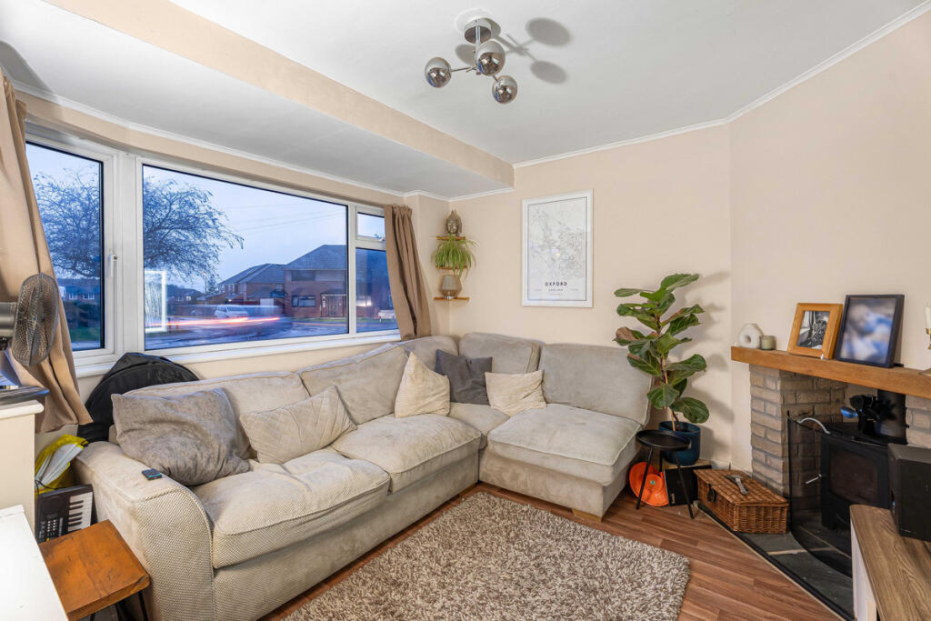 Hazel Crescent, Kidlington, OX5 photo 4