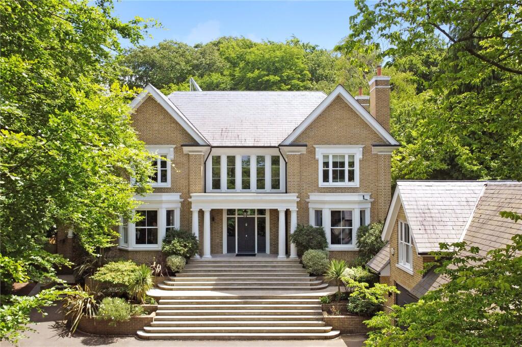 Main image of property: Burgess Wood Road South, Beaconsfield, Buckinghamshire, HP9