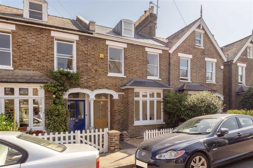 Main image of property: Gloucester Road, Richmond