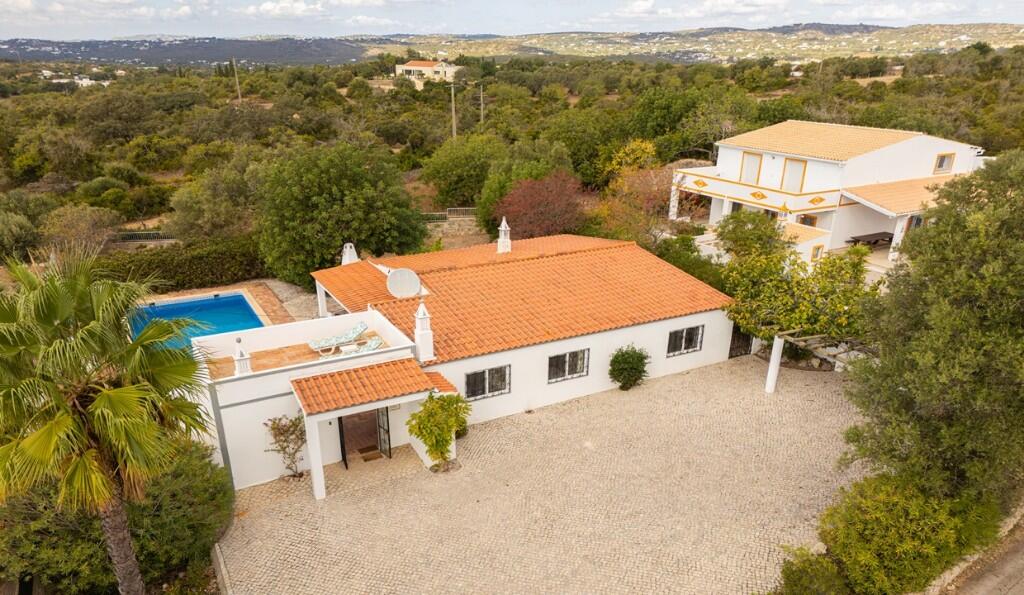 Main image of property: Santa Bárbara de Nexe, Algarve