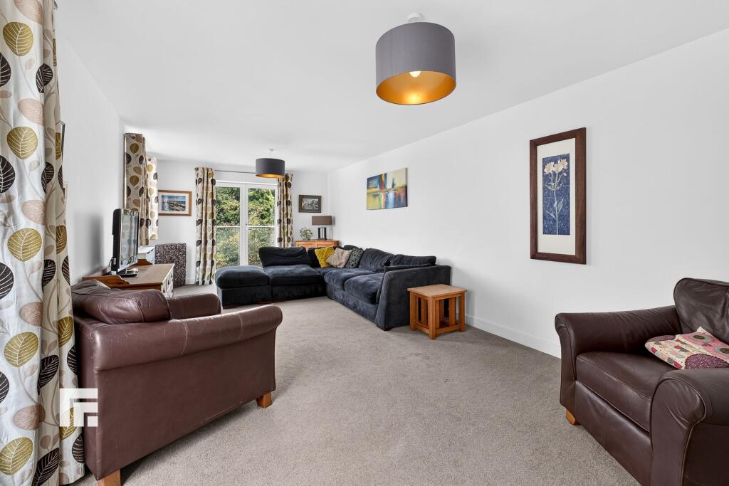 House in Cardiff - View 2