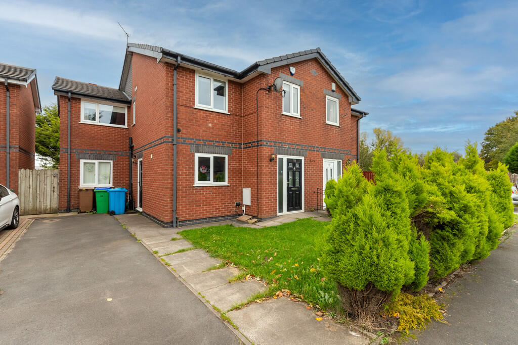 Main image of property: 138 Halliwell Street, Firgrove, OL16 3DB