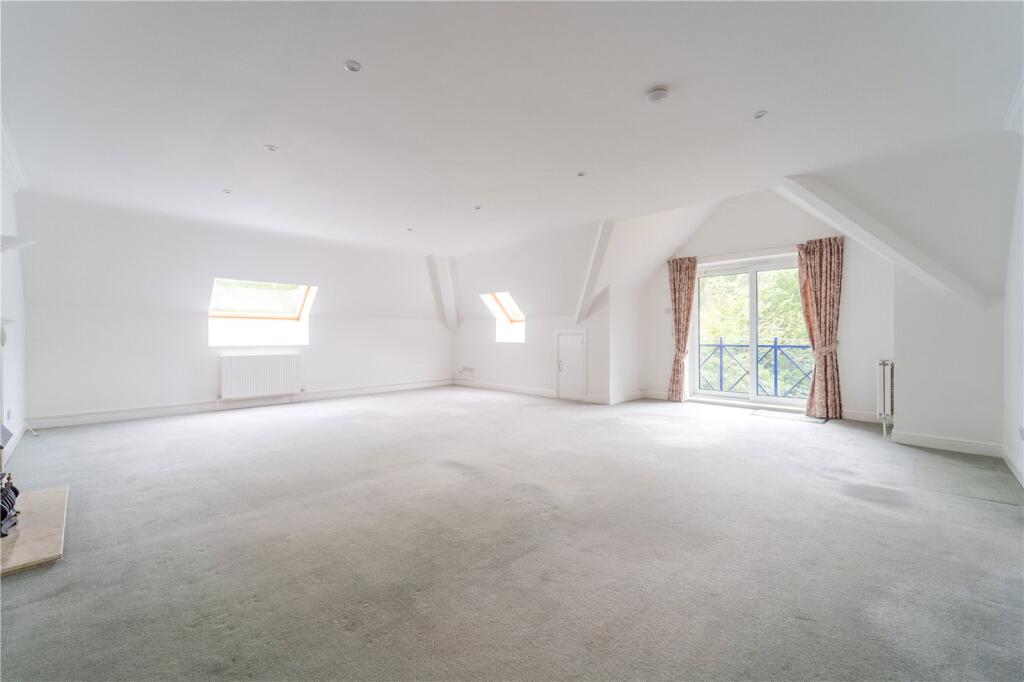 Apartment in Bournemouth, West Cliff - More