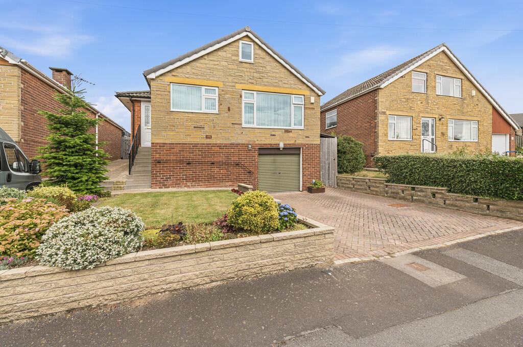 Main image of property: Manor Park Way, Lepton