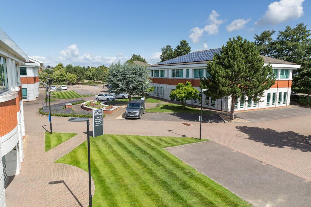 Main image of property: Parkway Court, Oxford, OX4 2JY