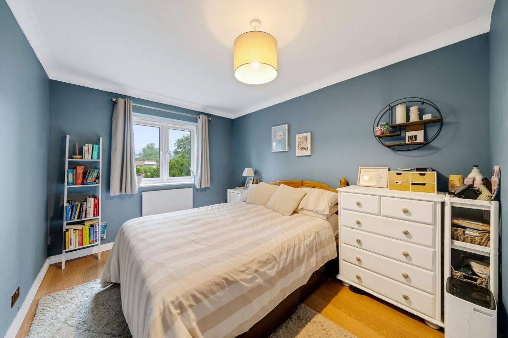 Apartment in London - View 5