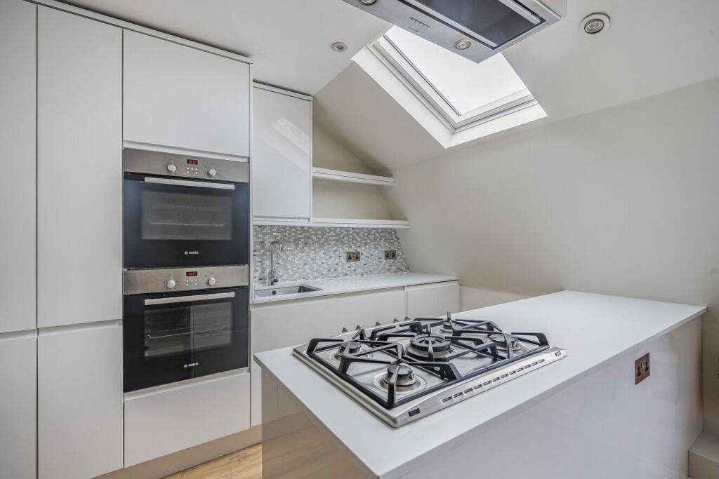 3 bedroom flat for rent
