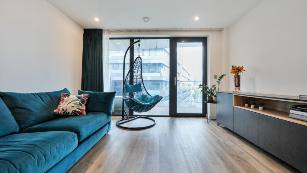 Main image of property: Hawthorne Crescent, Greenwich, SE10 9GQ