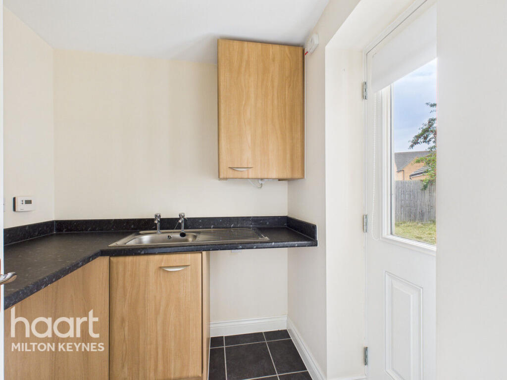 71, Watercress Way, Milton Keynes photo 4