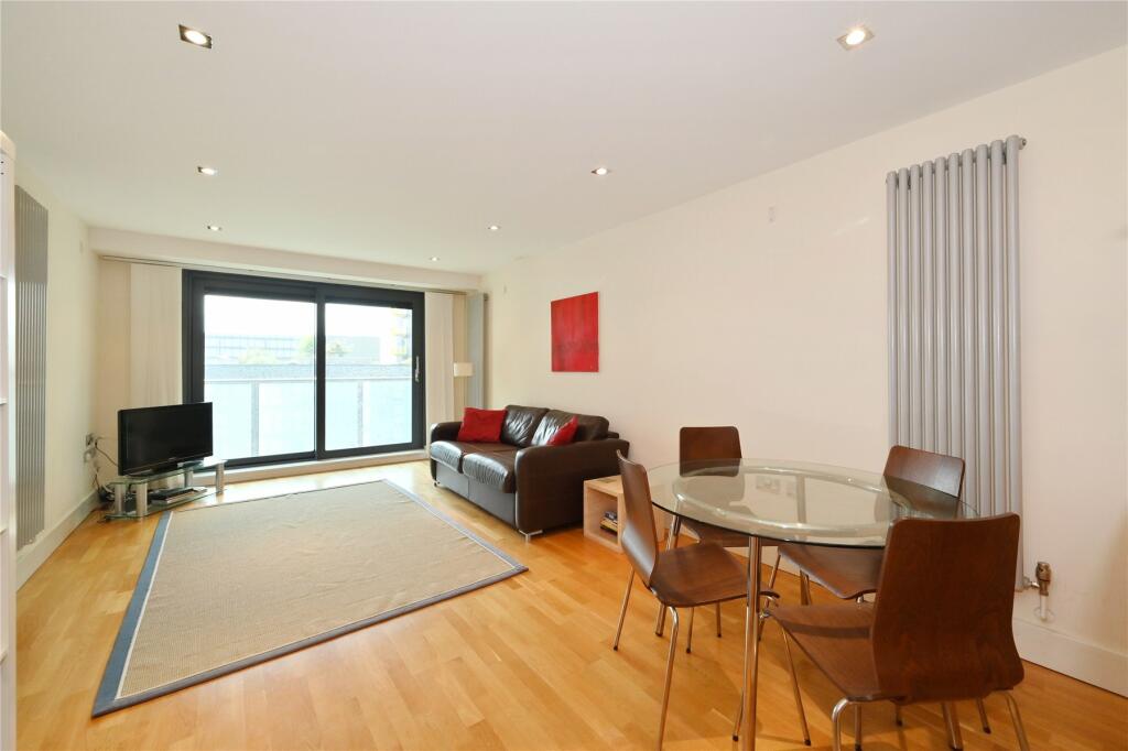 Main image of property: Millharbour, London, E14